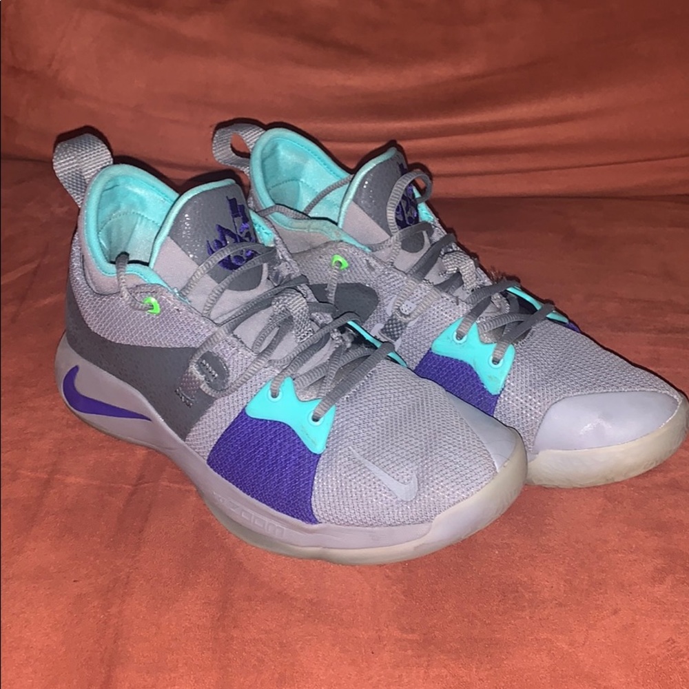 Paul George basketball shoe